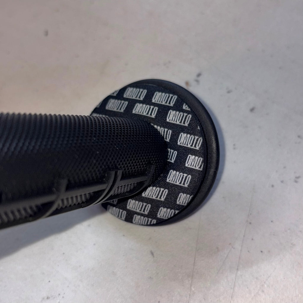 Half-Waffle Grips with Grip Donuts