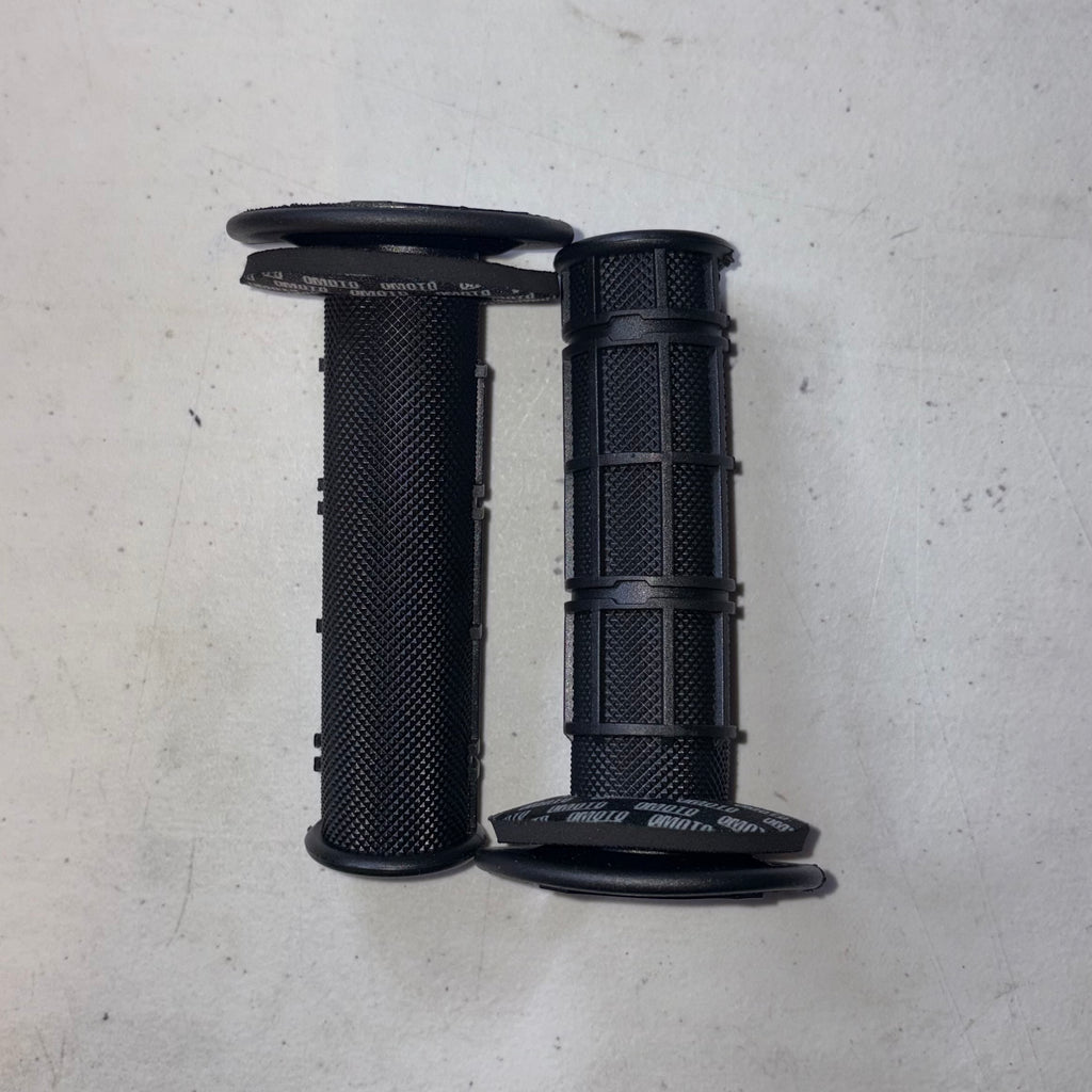 Half-Waffle Grips with Grip Donuts